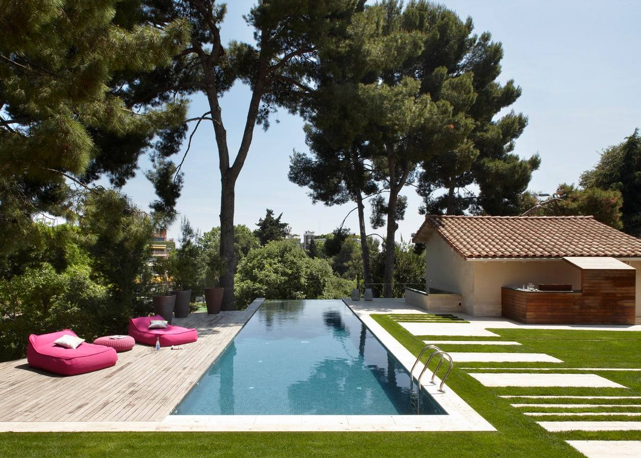 Jardín, piscina y spa Castellet, Castellet — Fotografía 10