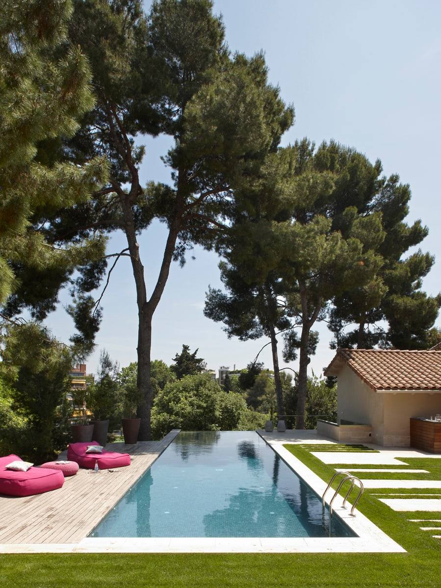 Jardín, piscina y spa Castellet, Castellet — Fotografía 11