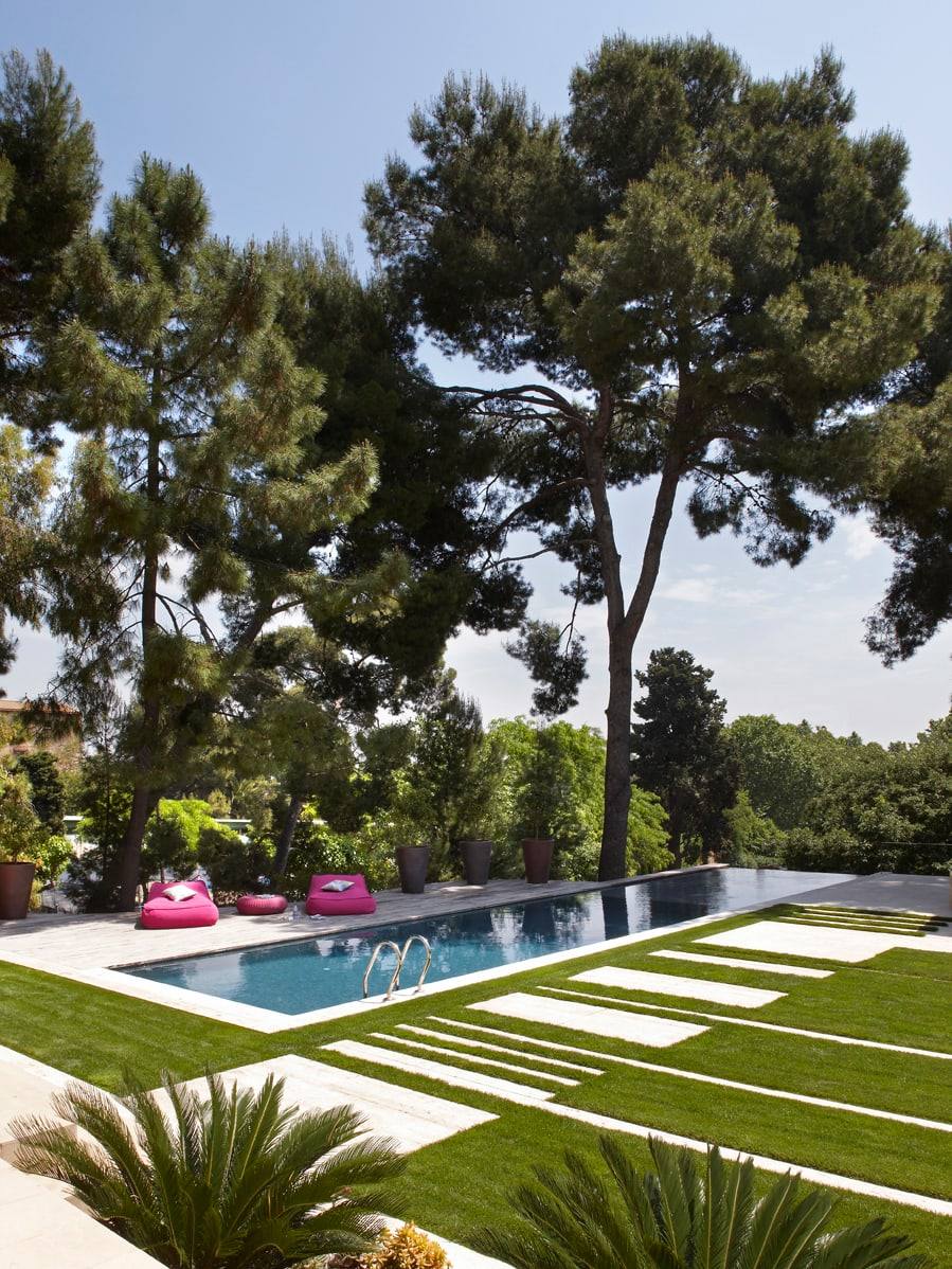 Jardín, piscina y spa Castellet, Castellet — Fotografía 13