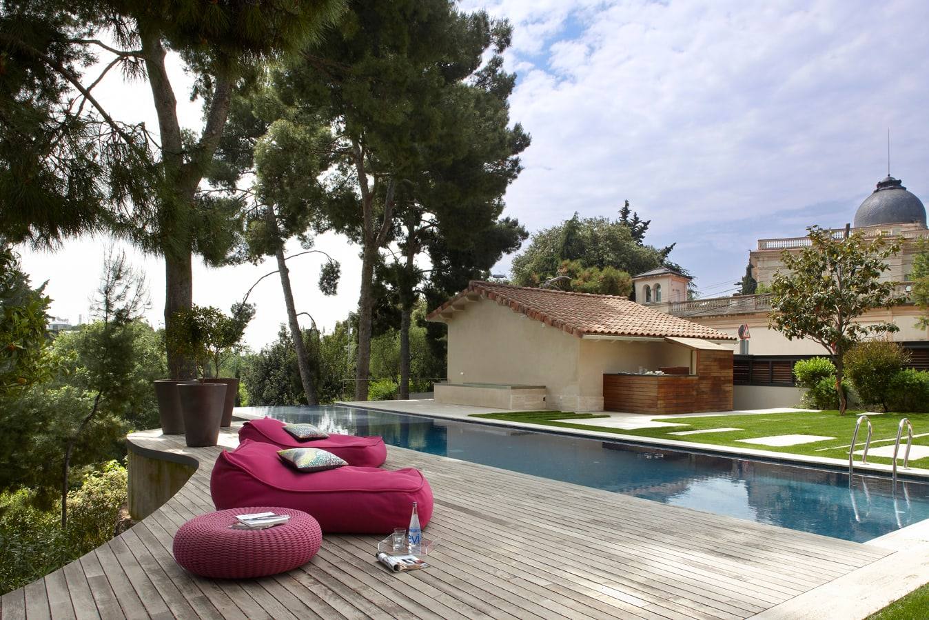 Jardín, piscina y spa Castellet, Castellet — Fotografía 14