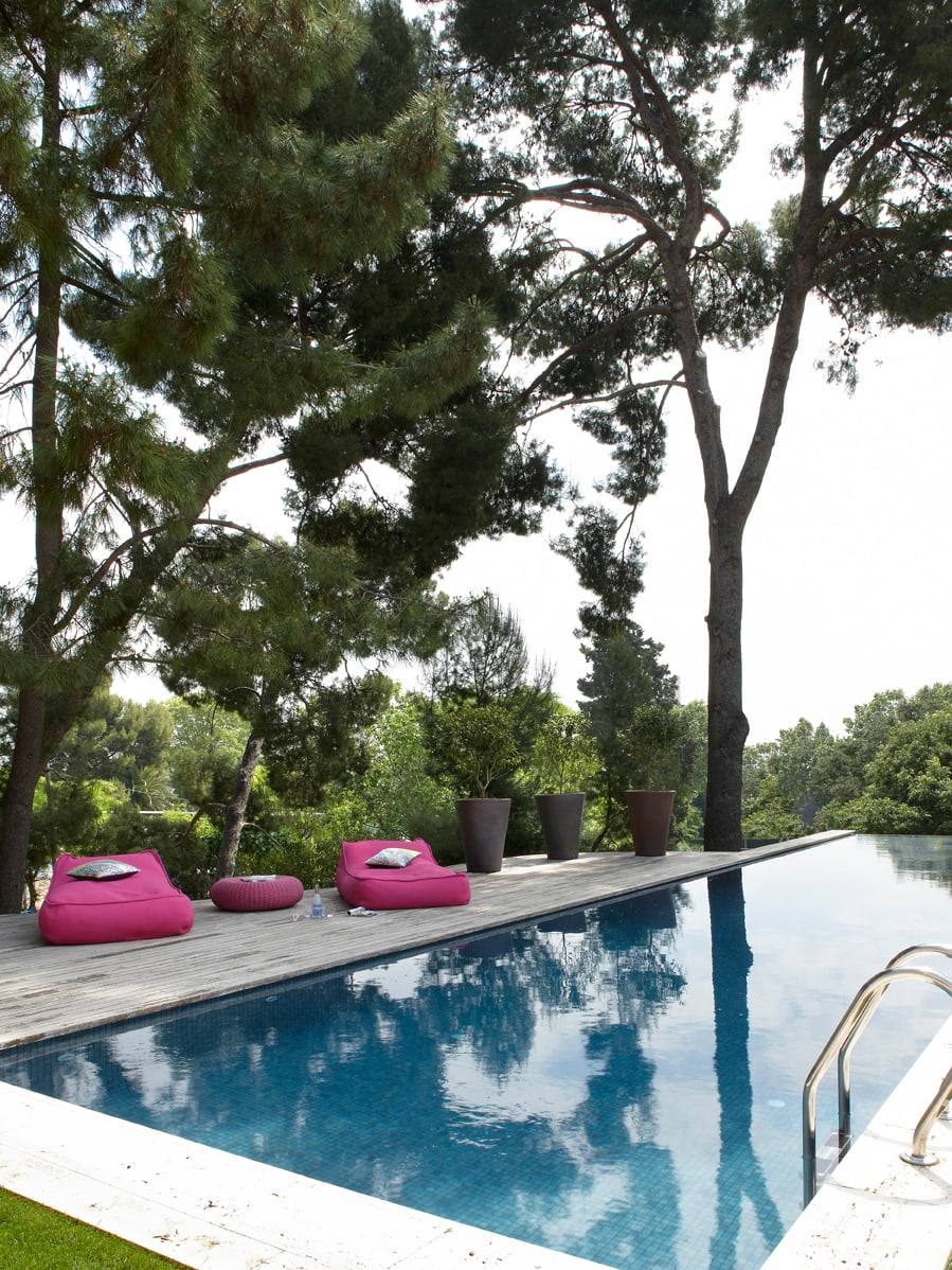 Jardín, piscina y spa Castellet, Castellet — Fotografía 15